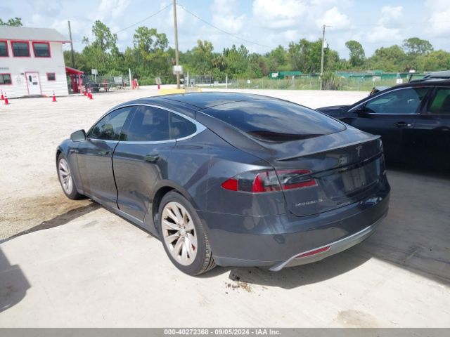 Photo 2 VIN: 5YJSA1H21FFP79727 - TESLA MODEL S 