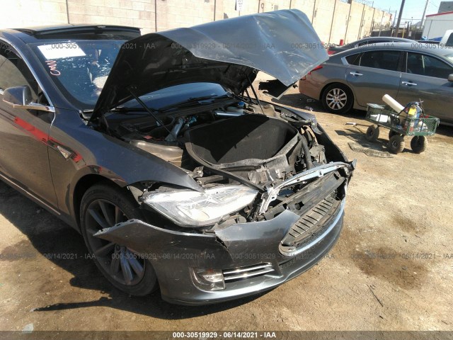 Photo 5 VIN: 5YJSA1H22FF080123 - TESLA MODEL S 