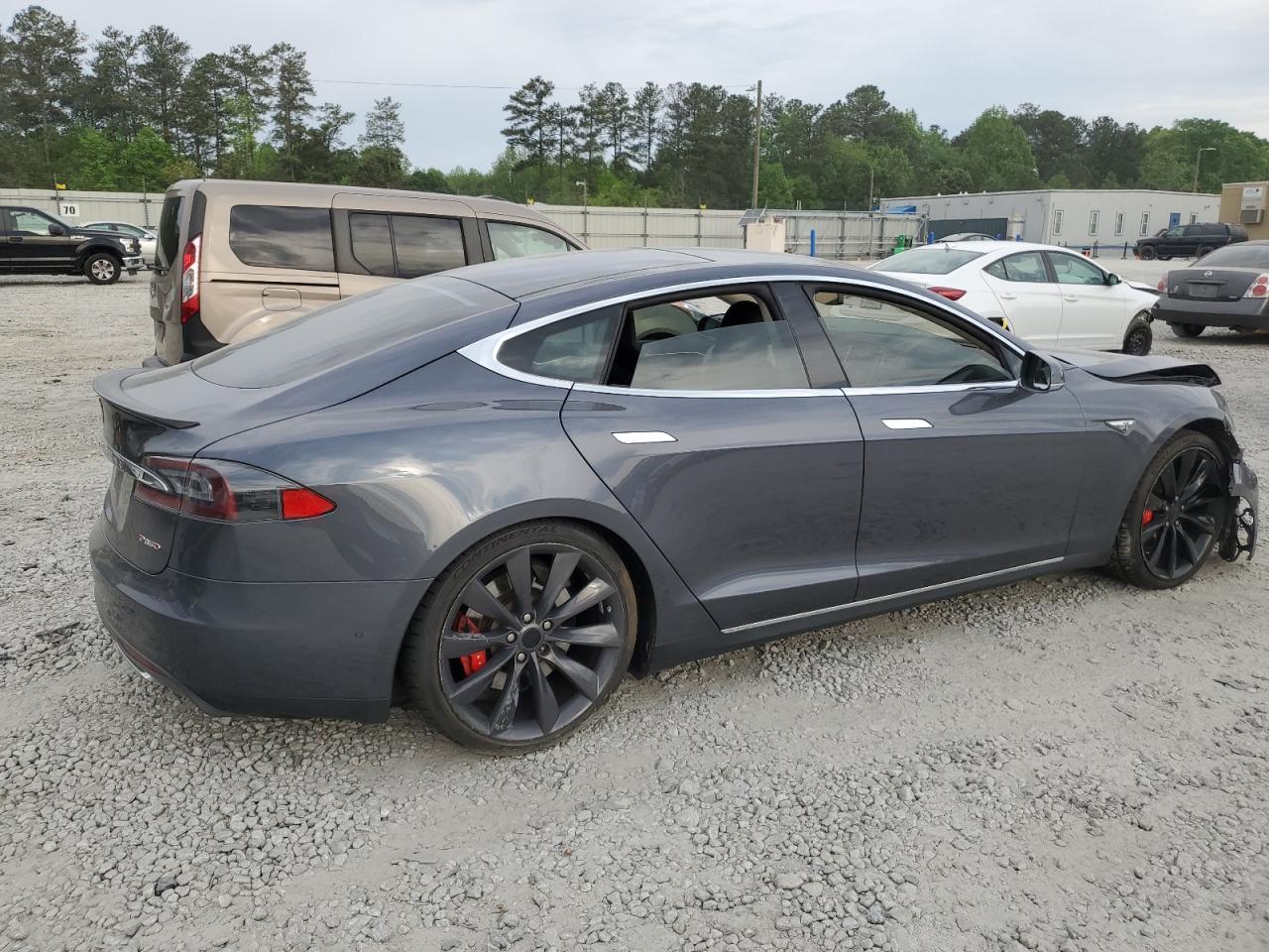 Photo 2 VIN: 5YJSA1H23EFP67724 - TESLA MODEL S 