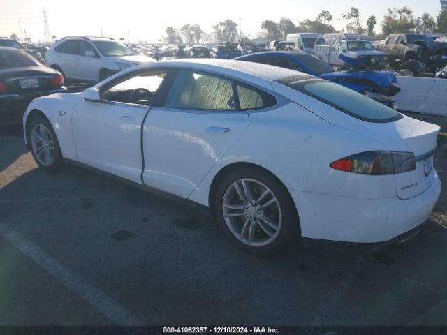 Photo 2 VIN: 5YJSA1H25FFP69590 - TESLA MODEL S 