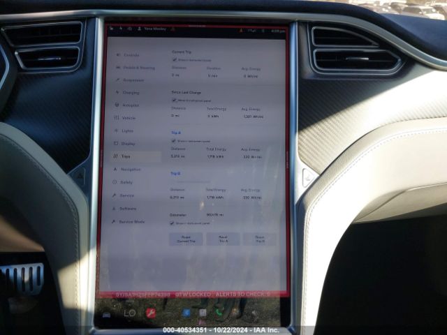 Photo 6 VIN: 5YJSA1H25FFP74398 - TESLA MODEL S 