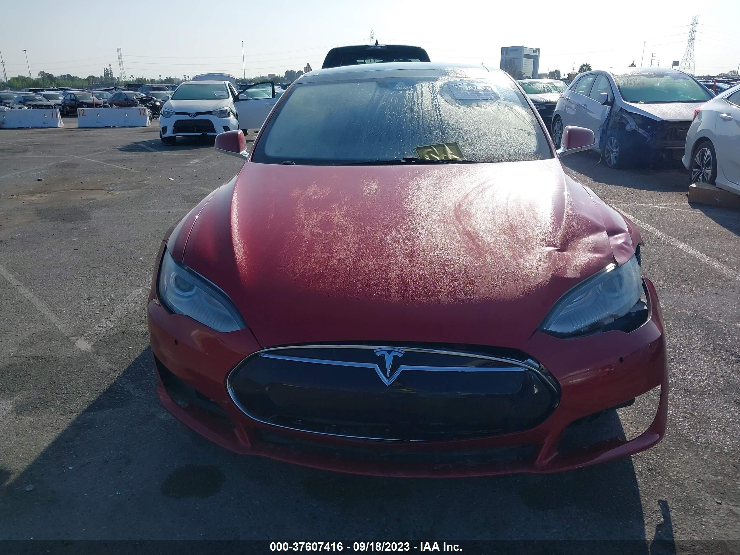 Photo 10 VIN: 5YJSA1H26FF086328 - TESLA MODEL S 