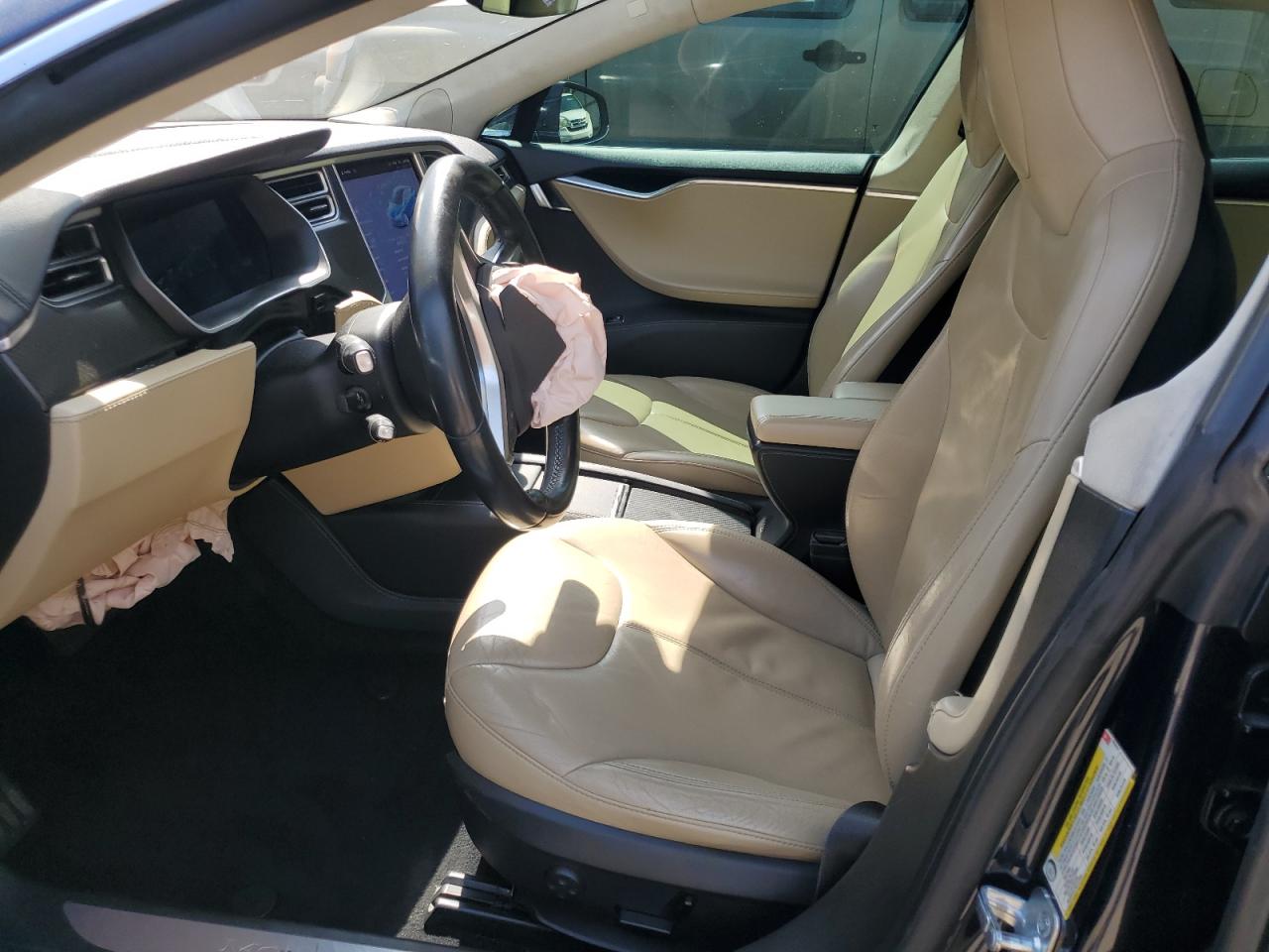 Photo 6 VIN: 5YJSA1H26FFP69761 - TESLA MODEL S 