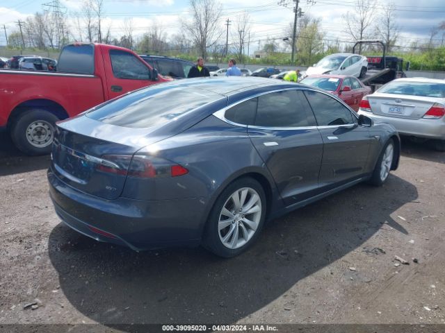 Photo 3 VIN: 5YJSA1H27FFP73625 - TESLA MODEL S 