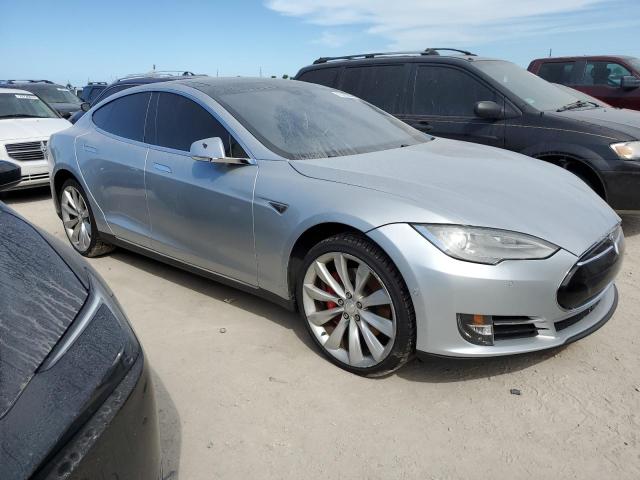 Photo 3 VIN: 5YJSA1H27FFP80090 - TESLA MODEL S 85 