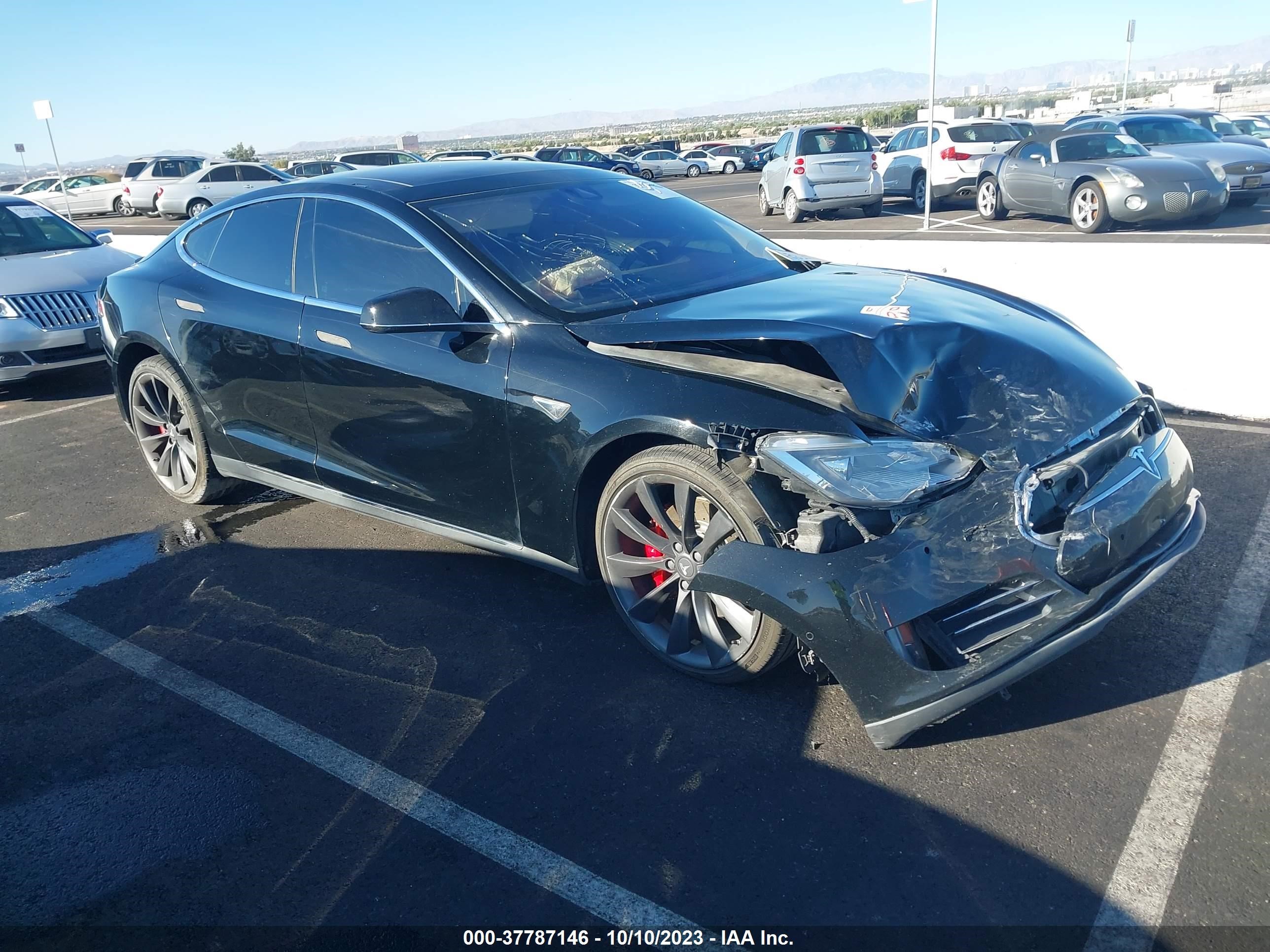 Photo 0 VIN: 5YJSA1H28FFP66926 - TESLA MODEL S 