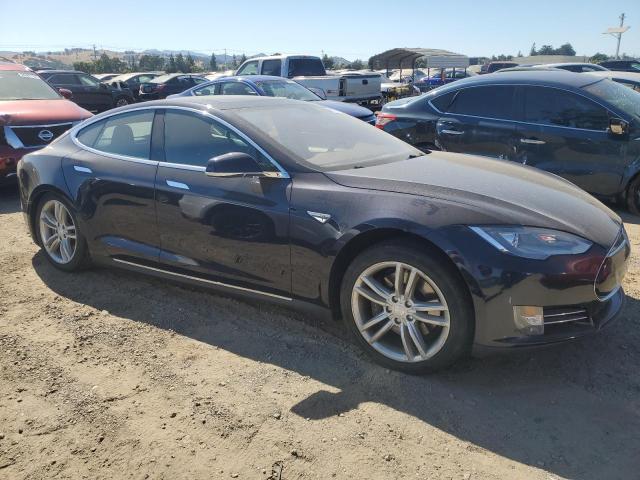 Photo 3 VIN: 5YJSA1H28FFP70653 - TESLA MODEL S 85 