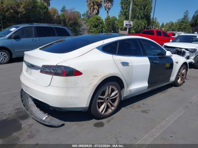 Photo 3 VIN: 5YJSA1H29FFP74971 - TESLA MODEL S 