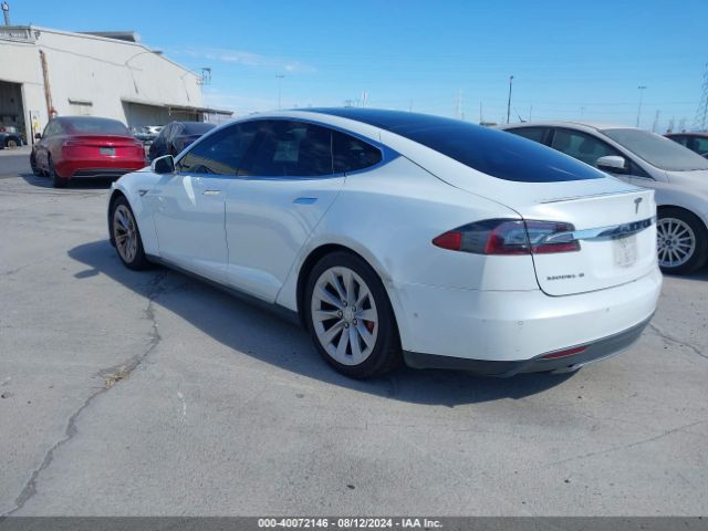 Photo 2 VIN: 5YJSA1H29FFP76588 - TESLA MODEL S 