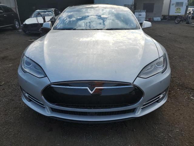 Photo 4 VIN: 5YJSA1H41FF083001 - TESLA MODEL S P8 