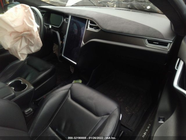 Photo 4 VIN: 5YJSA1H47FF081883 - TESLA MODEL S 