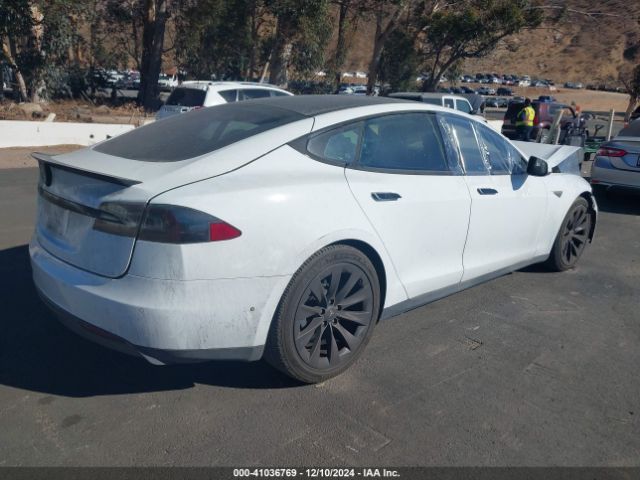 Photo 3 VIN: 5YJSA1H47FF088414 - TESLA MODEL S 