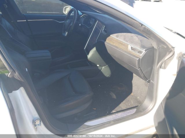 Photo 4 VIN: 5YJSA1H48FF081651 - TESLA MODEL S 