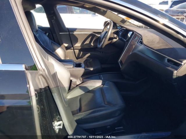 Photo 4 VIN: 5YJSA1H48FF093170 - TESLA MODEL S 