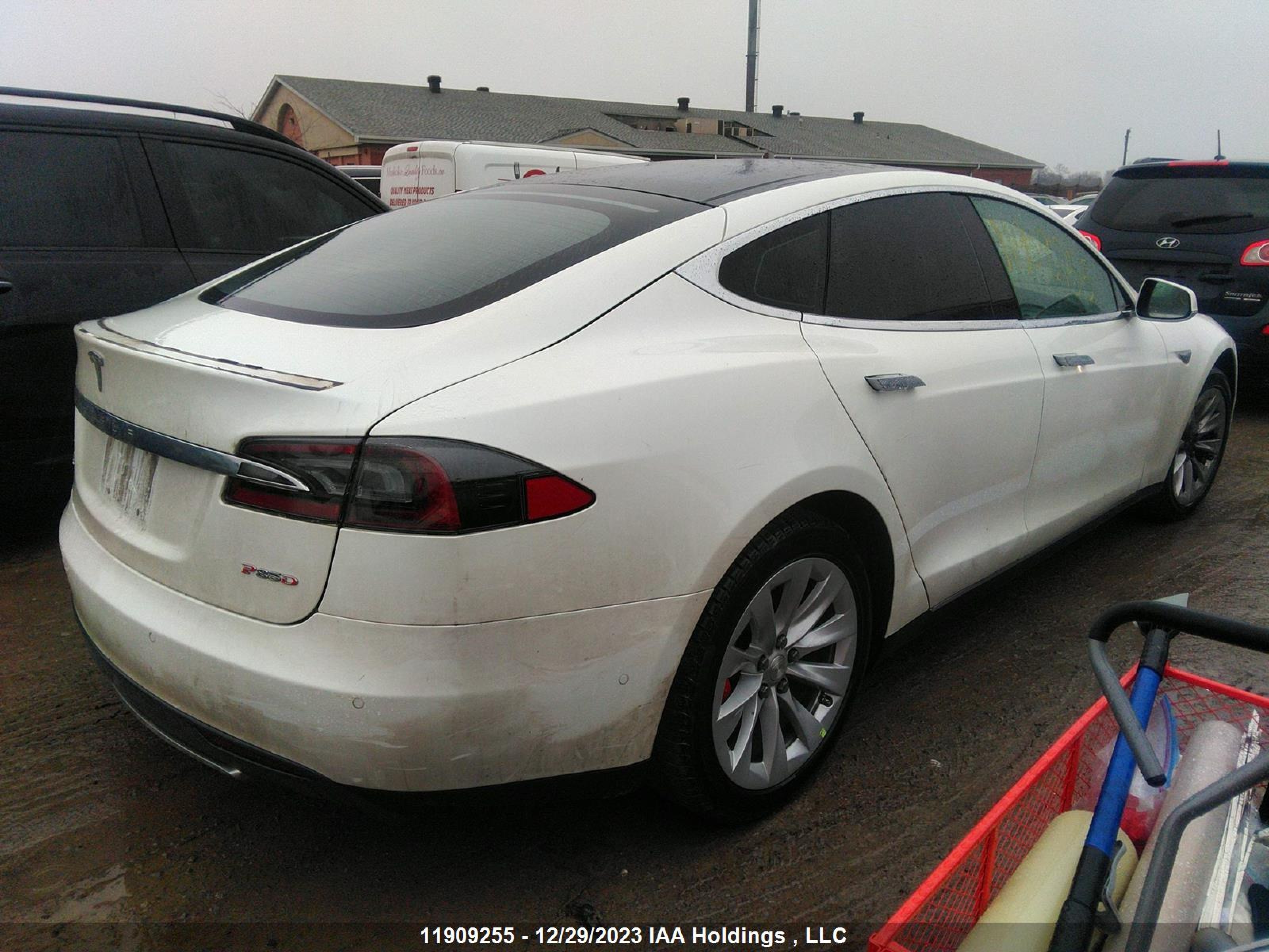 Photo 3 VIN: 5YJSA1H49FF084719 - TESLA MODEL S 