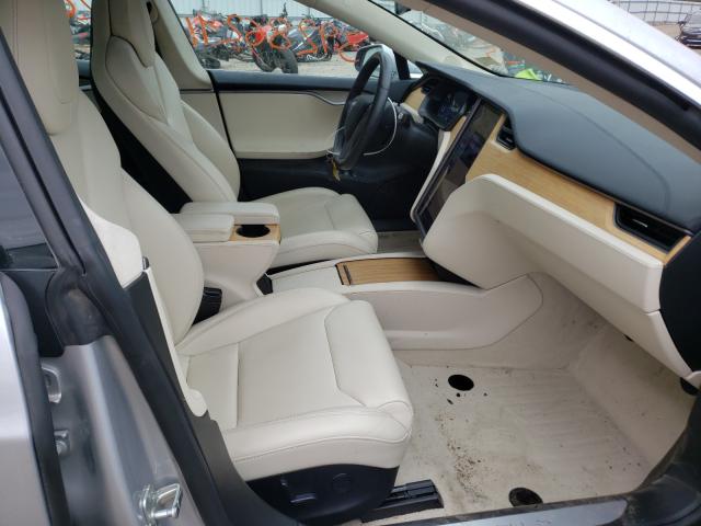 Photo 4 VIN: 5YJSA1L29JF285452 - TESLA MODEL S 