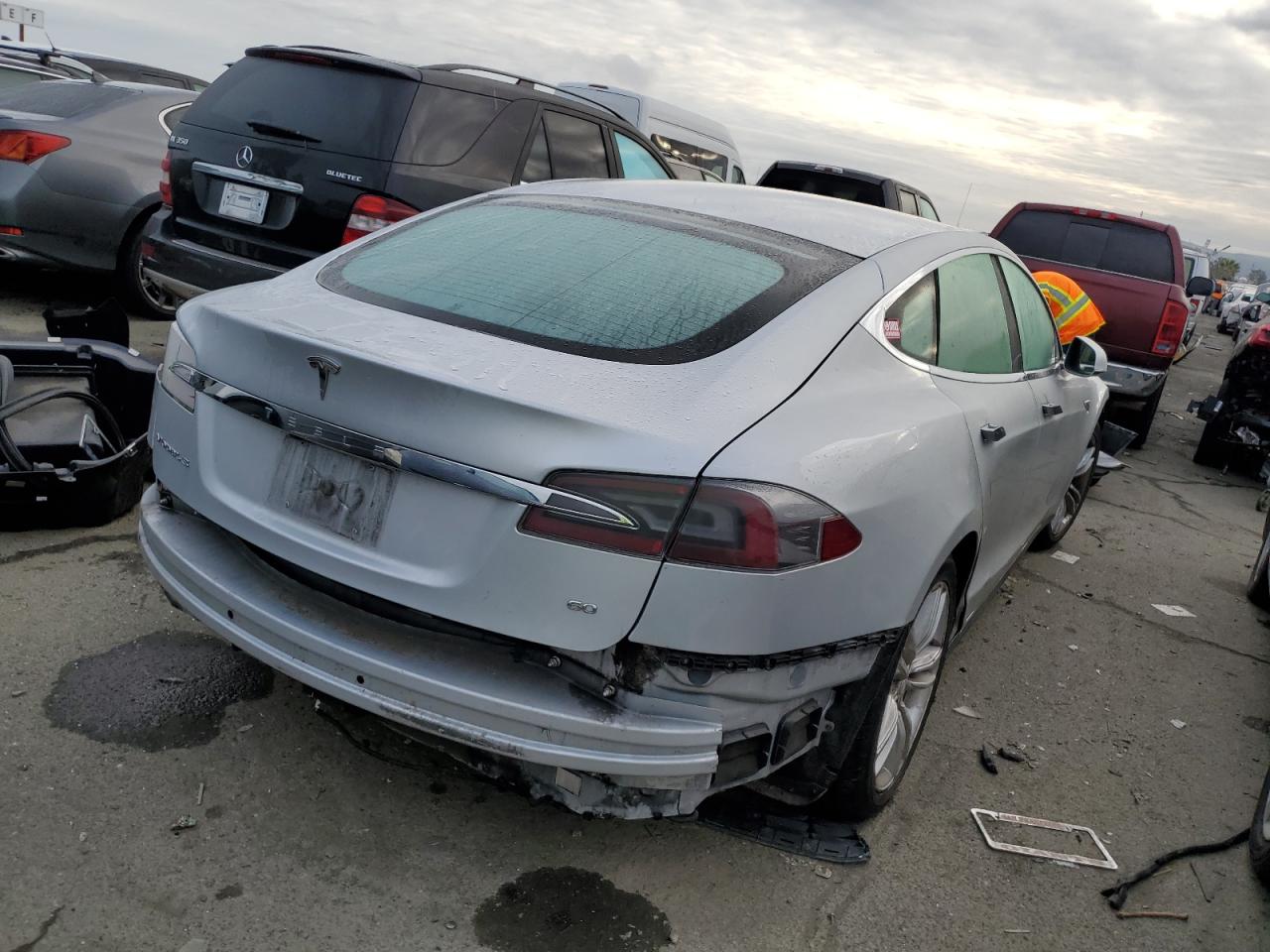 Photo 2 VIN: 5YJSA1S12EFP50042 - TESLA MODEL S 