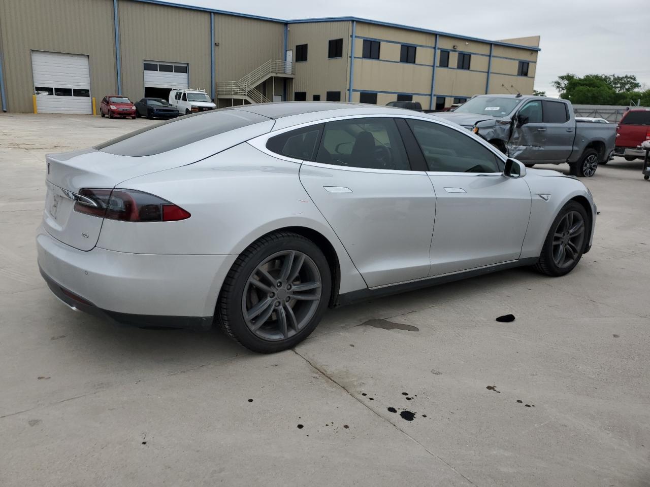 Photo 2 VIN: 5YJSA1S14EFP32237 - TESLA MODEL S 