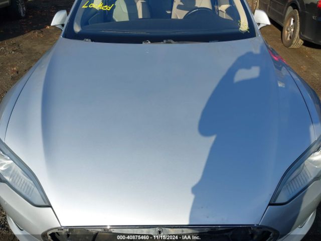 Photo 9 VIN: 5YJSA1S15FF081153 - TESLA MODEL S 