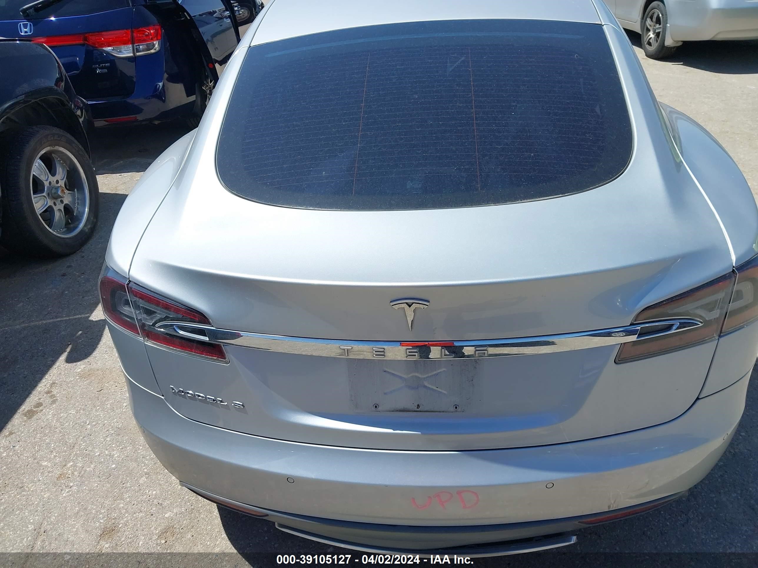 Photo 9 VIN: 5YJSA1S16FF080867 - TESLA MODEL S 