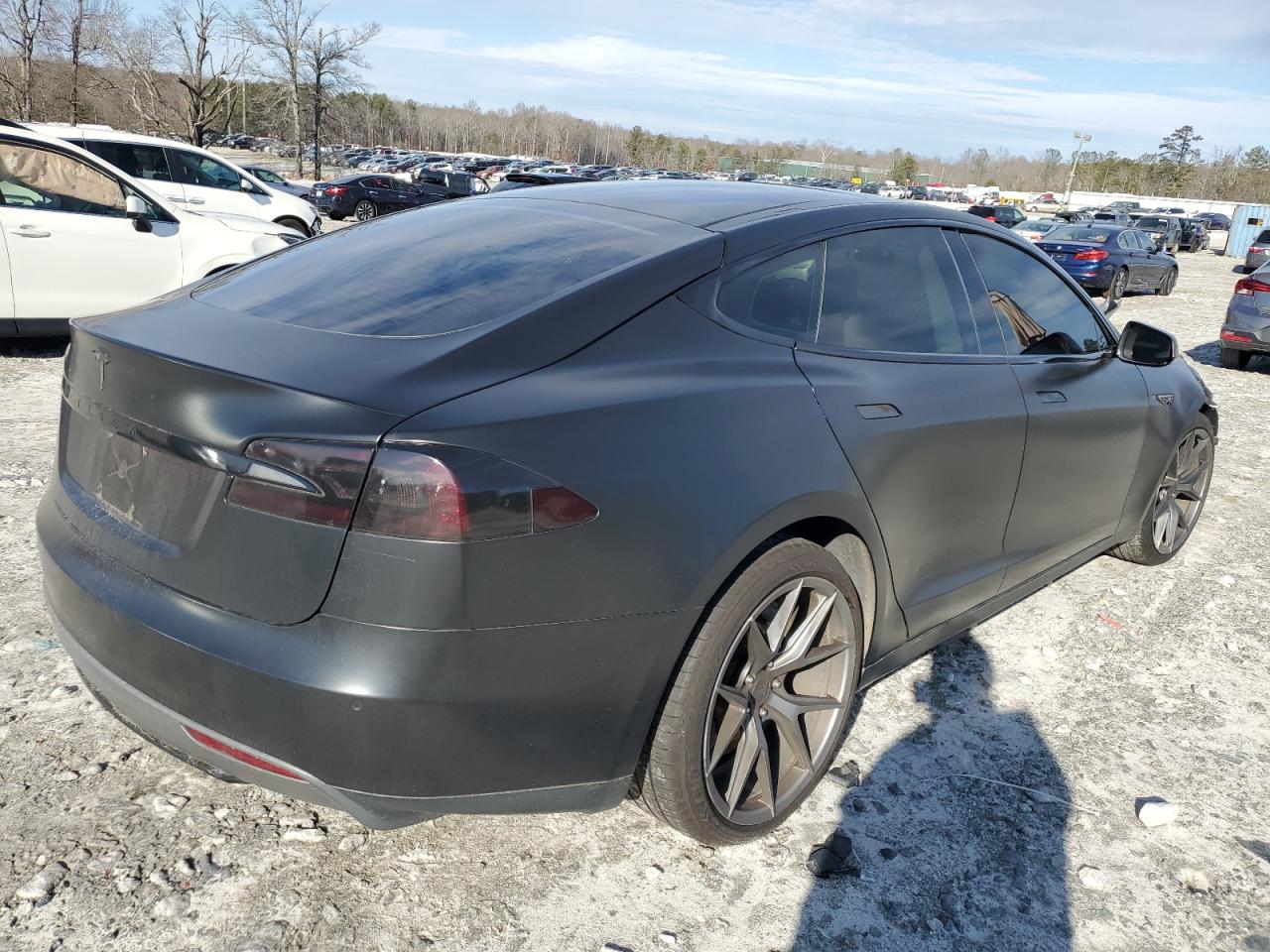 Photo 2 VIN: 5YJSA1S17EFP51011 - TESLA MODEL S 