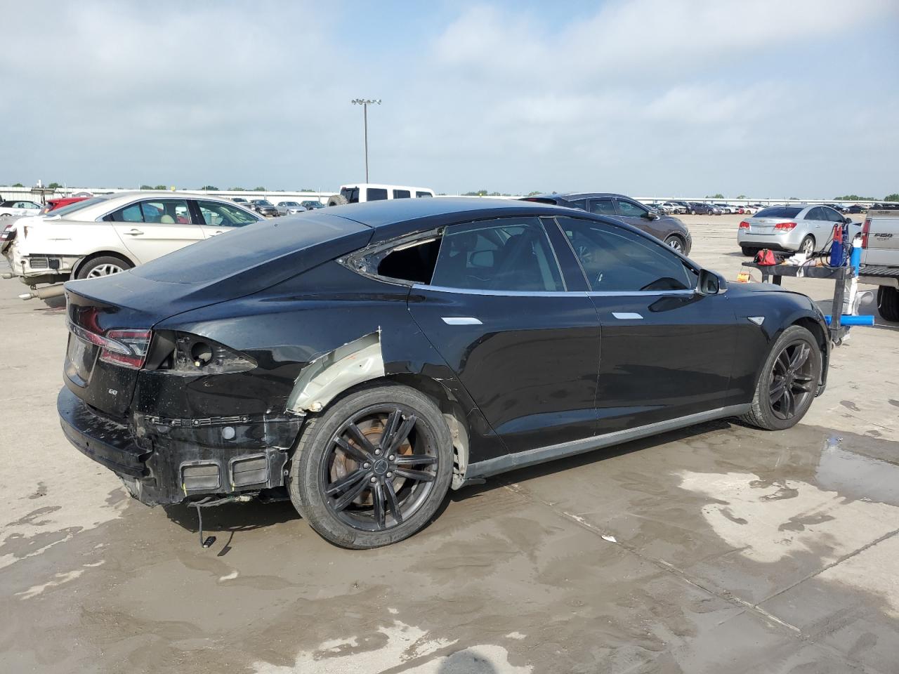 Photo 2 VIN: 5YJSA1S18FFP79854 - TESLA MODEL S 