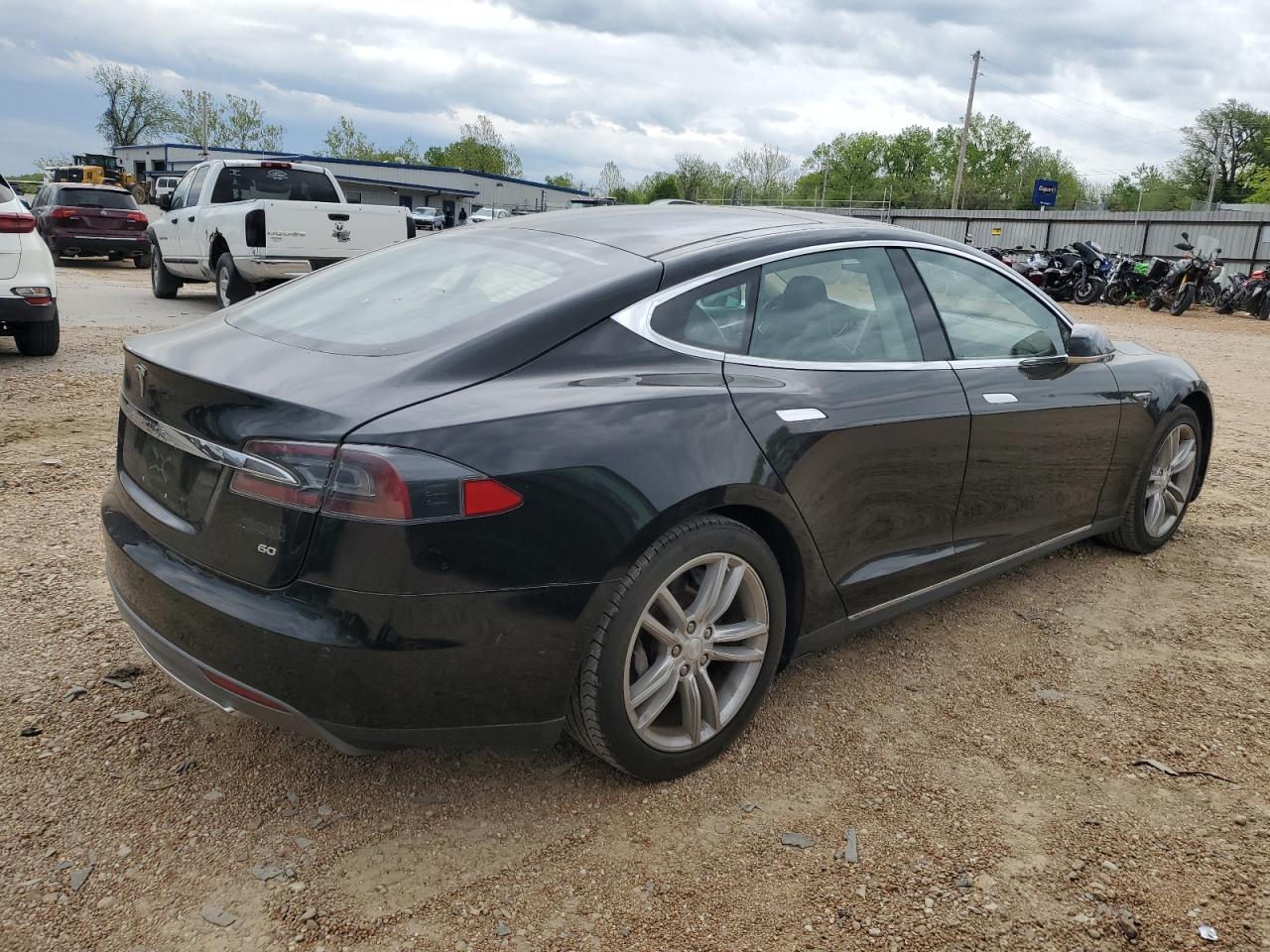 Photo 2 VIN: 5YJSA1S1XEFP51455 - TESLA MODEL S 