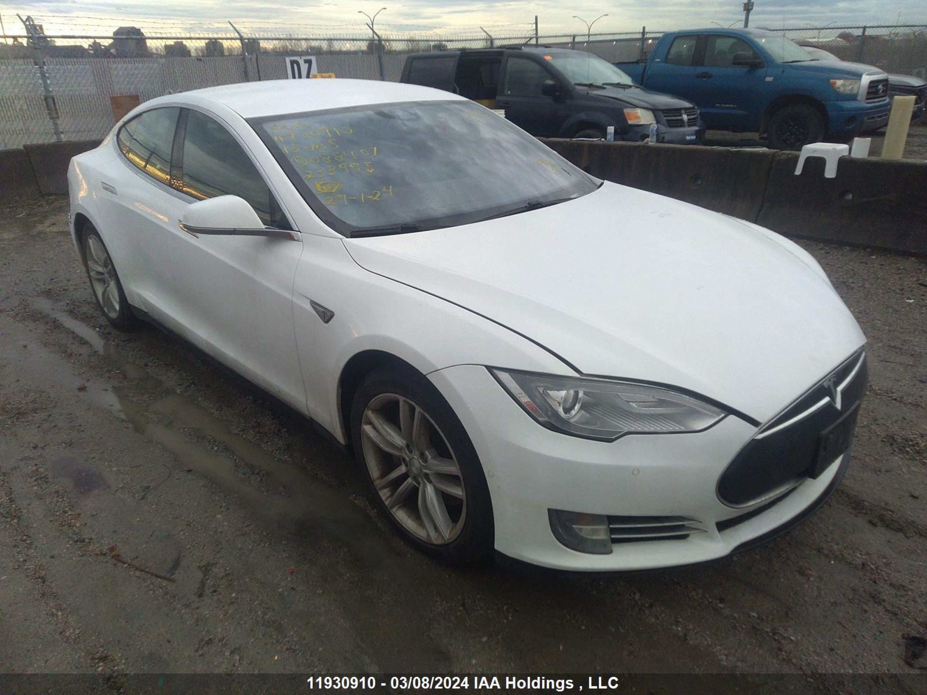 Photo 0 VIN: 5YJSA1S20FF088407 - TESLA MODEL S 