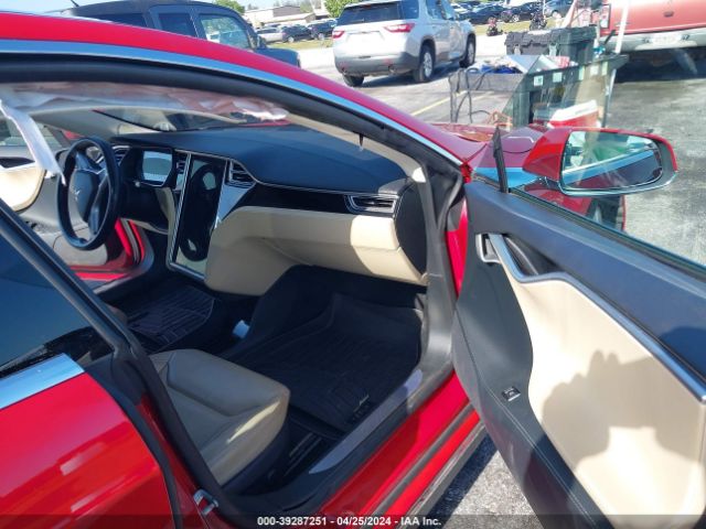 Photo 4 VIN: 5YJSA1S21FF086861 - TESLA MODEL S 