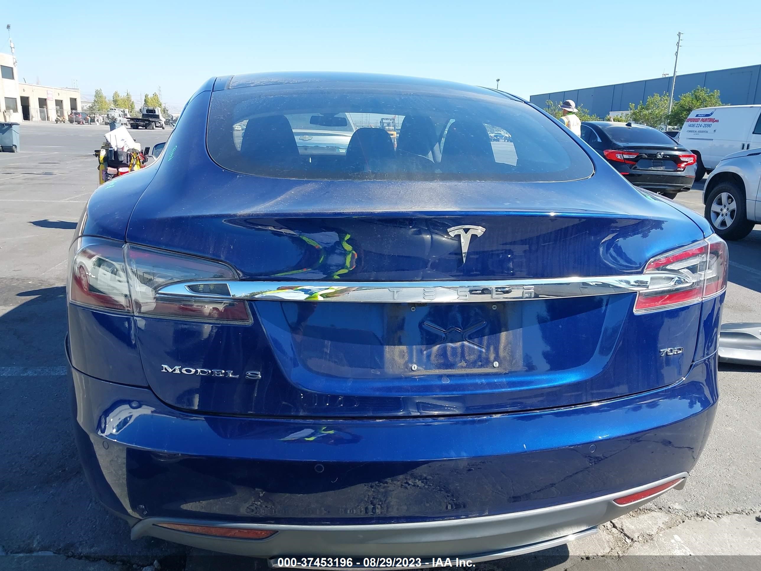 Photo 15 VIN: 5YJSA1S21FF088545 - TESLA MODEL S 