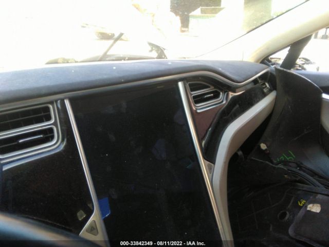 Photo 6 VIN: 5YJSA1S23FF082777 - TESLA MODEL S 