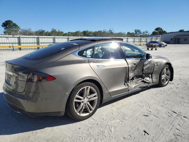 Photo 2 VIN: 5YJSA1S24FF092914 - TESLA MODEL S 70 