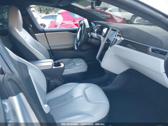 Photo 4 VIN: 5YJSA1S26FF084779 - TESLA MODEL S 