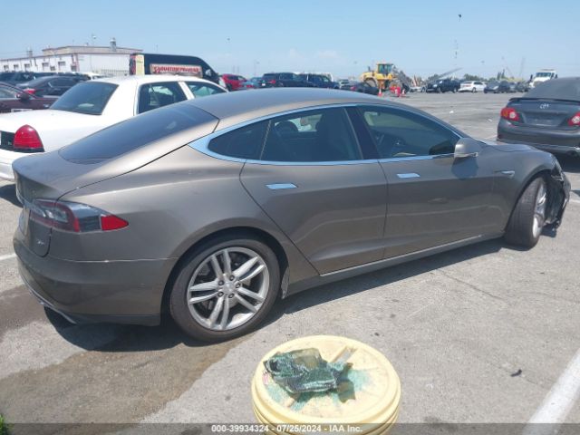 Photo 3 VIN: 5YJSA1S27FF083124 - TESLA MODEL S 