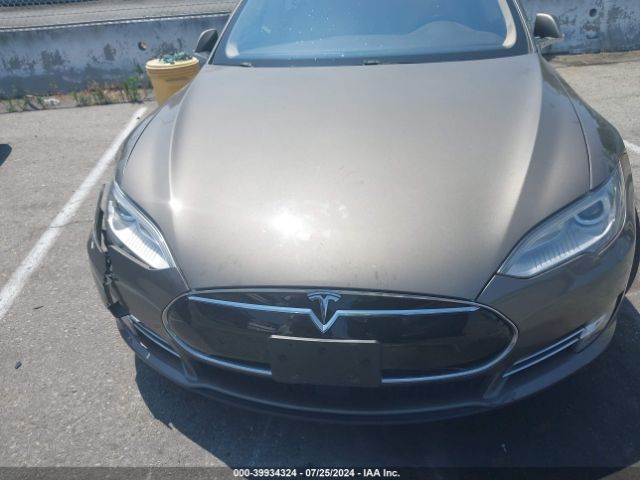 Photo 9 VIN: 5YJSA1S27FF083124 - TESLA MODEL S 