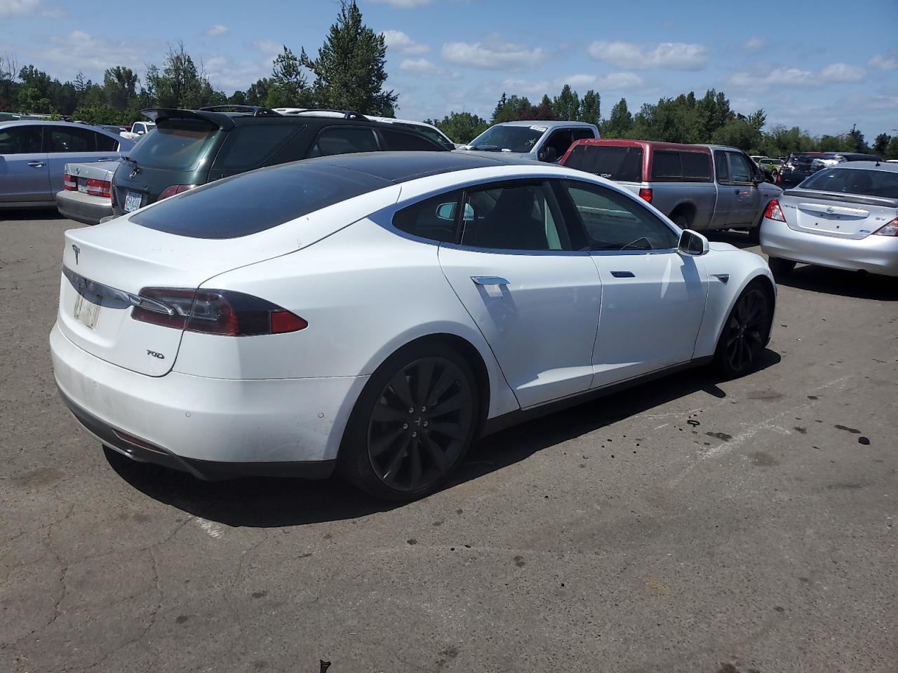 Photo 2 VIN: 5YJSA1S27FF091577 - TESLA MODEL S 