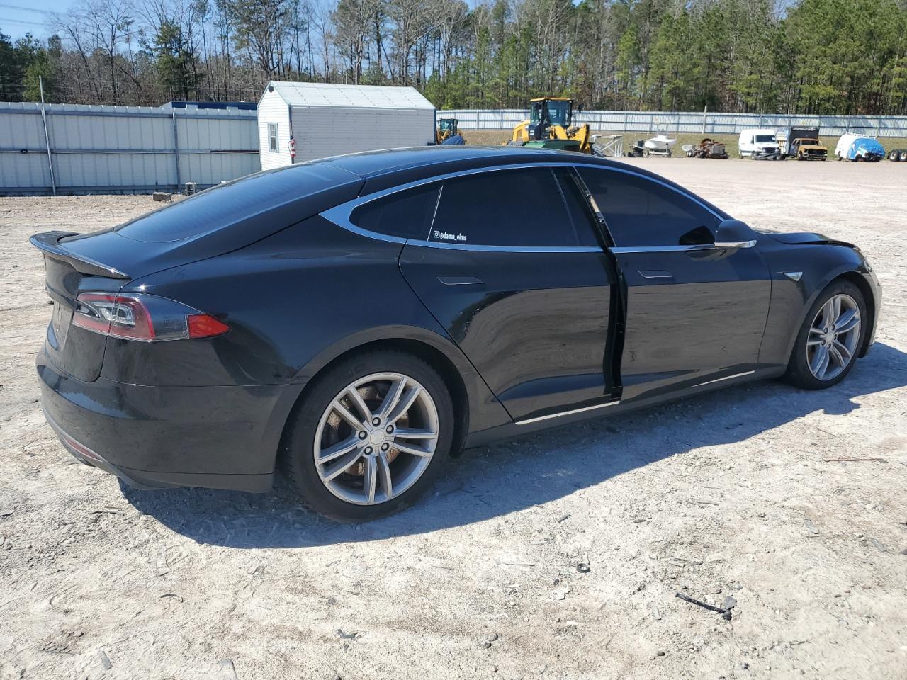 Photo 2 VIN: 5YJSA1S27FF098948 - TESLA MODEL S 