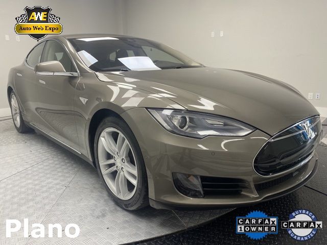 Photo 0 VIN: 5YJSA1S28FF092706 - TESLA MODEL S 