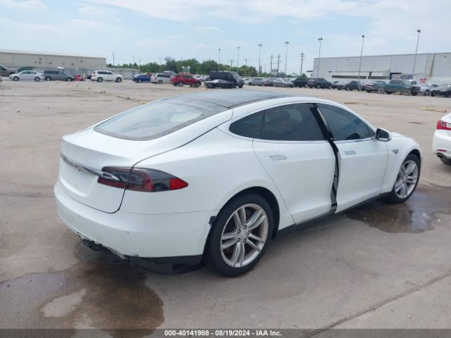 Photo 3 VIN: 5YJSA1S2XFF088737 - TESLA MODEL S 