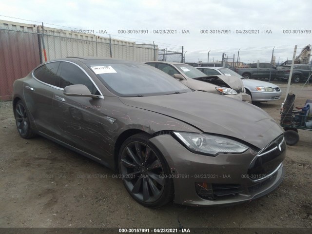 Photo 0 VIN: 5YJSA1V18FF098136 - TESLA MODEL S 