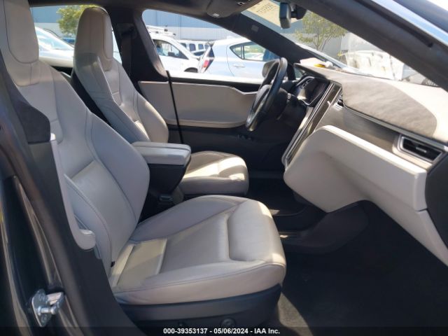 Photo 4 VIN: 5YJSA1V46FF098954 - TESLA MODEL S 