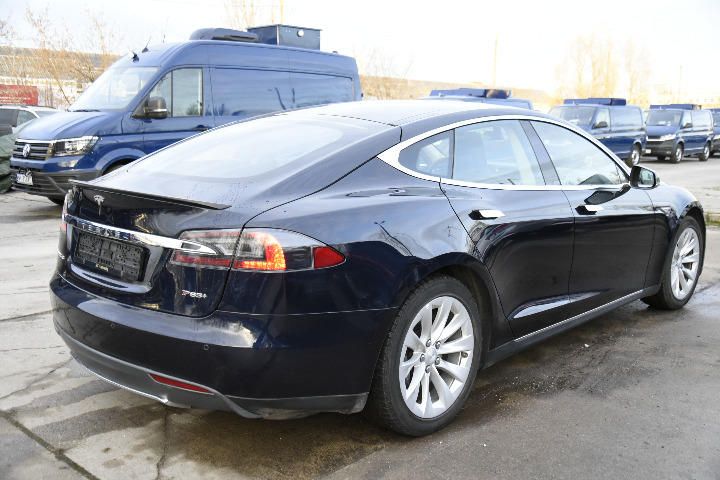 Photo 4 VIN: 5YJSA2DP8DFP16791 - TESLA MODEL S HATCHBACK 