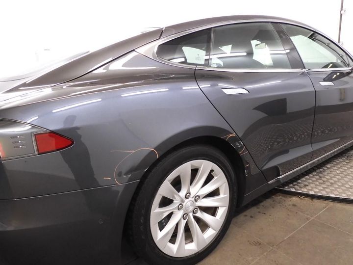 Photo 27 VIN: 5YJSA7E10HF218114 - TESLA MODEL S 