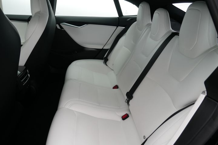 Photo 10 VIN: 5YJSA7E11HF225492 - TESLA MODEL S 