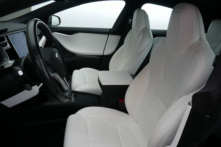 Photo 9 VIN: 5YJSA7E11HF225492 - TESLA MODEL S 