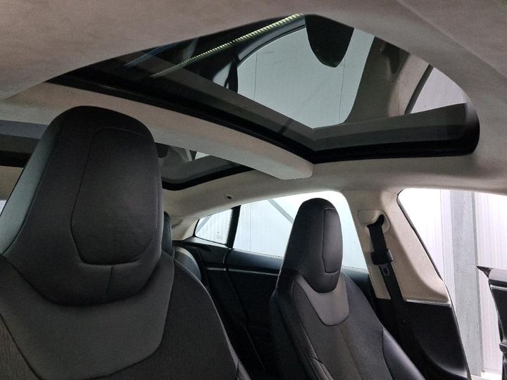 Photo 19 VIN: 5YJSA7E15FF115560 - TESLA S 