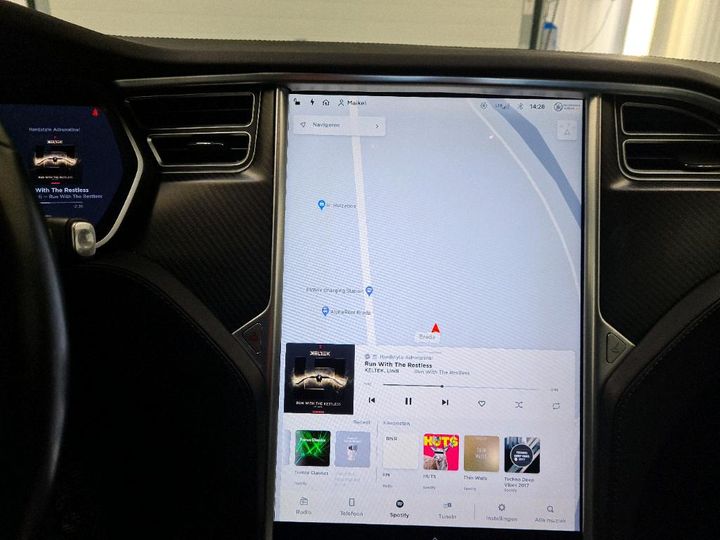 Photo 18 VIN: 5YJSA7E16GF169774 - TESLA S 