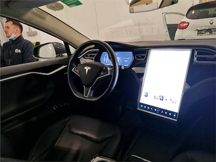 Photo 9 VIN: 5YJSA7E18GF159733 - TESLA MODEL S - 2016 