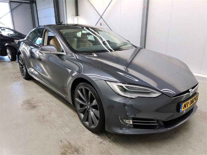 Photo 2 VIN: 5YJSA7E18HF184729 - TESLA S 