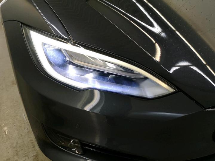 Photo 16 VIN: 5YJSA7E1XHF188085 - TESLA S 